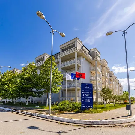 아파트 By Pikhost