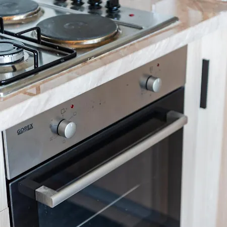 아파트 By Pikhost *